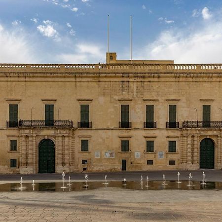 A Studio Apartment In Malta'S Capital Valletta Bagian luar foto