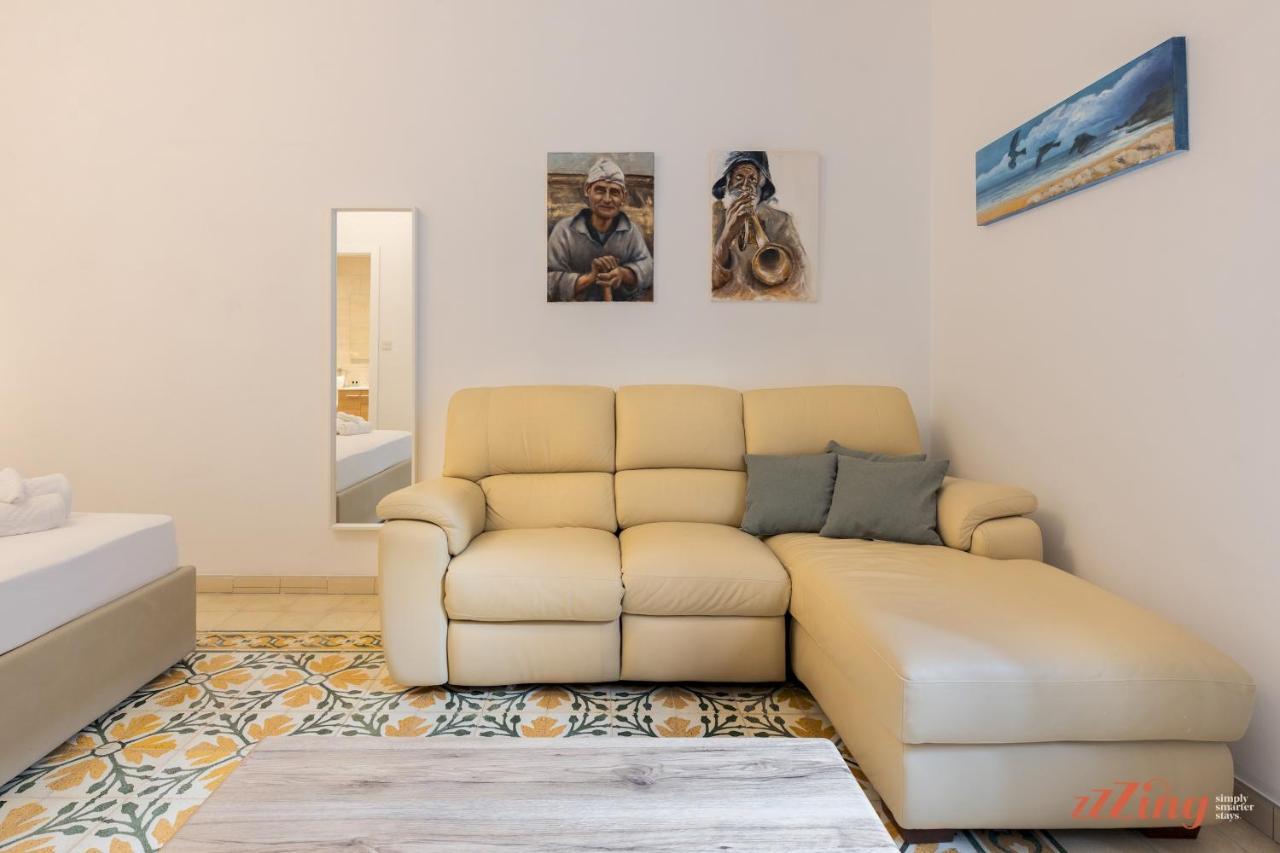 A Studio Apartment In Malta'S Capital Valletta Bagian luar foto