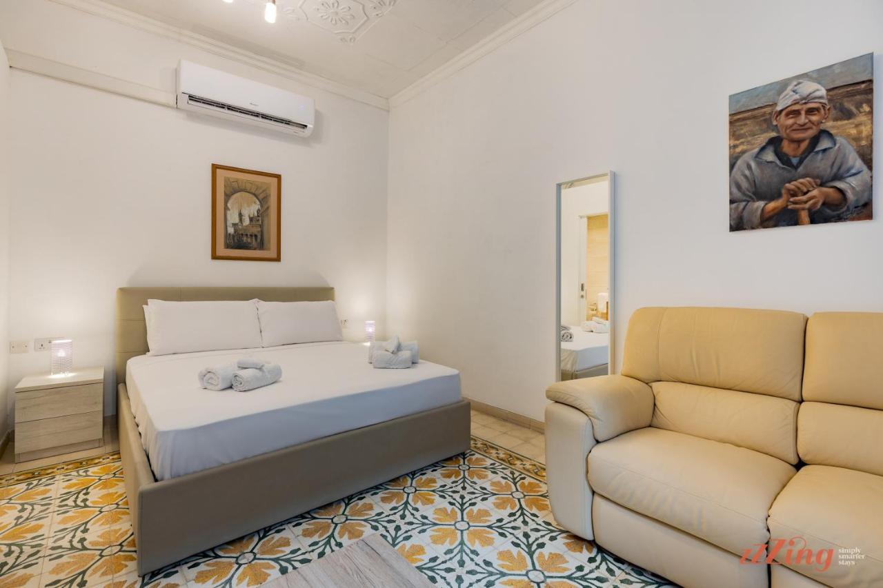 A Studio Apartment In Malta'S Capital Valletta Bagian luar foto